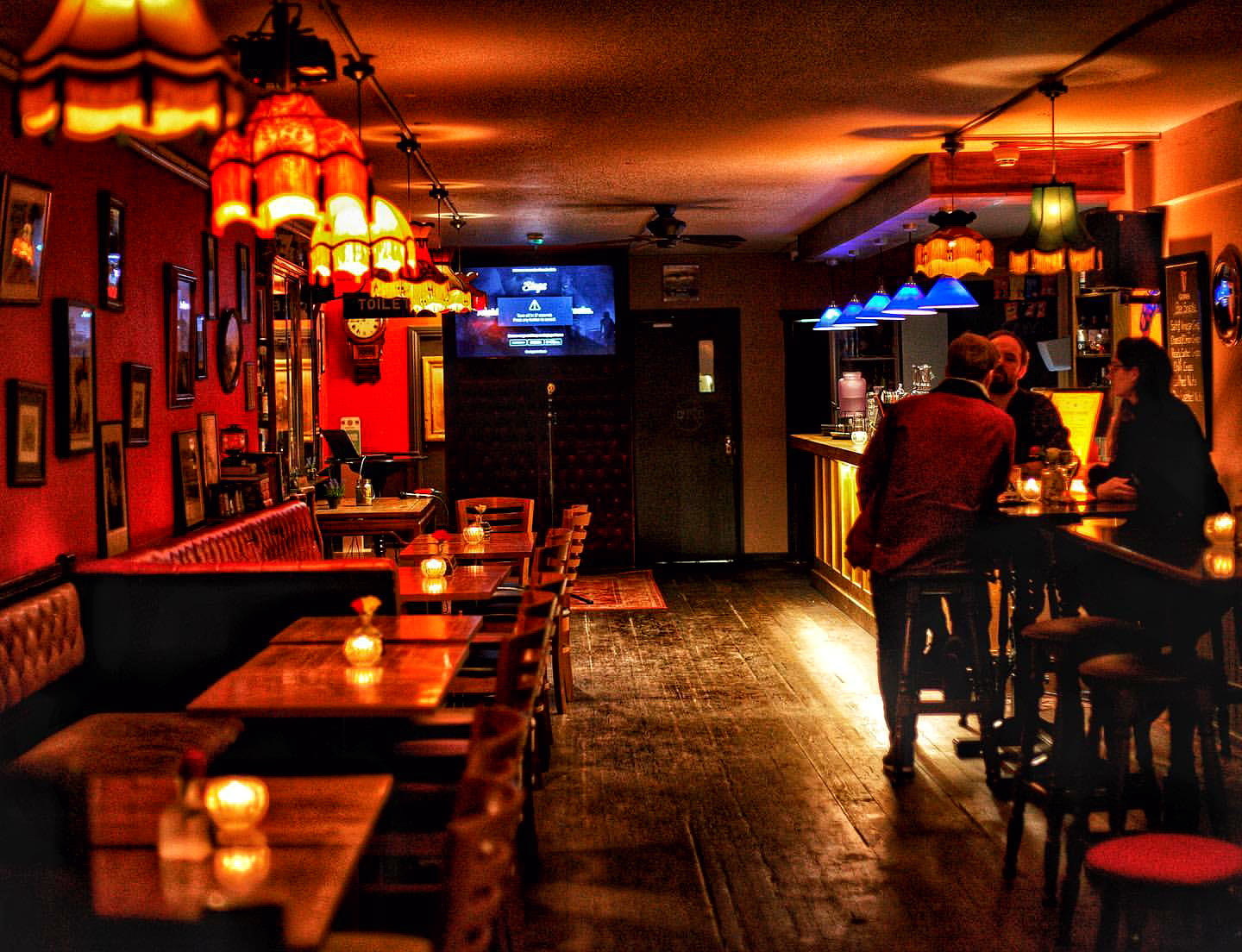 Private room, no strangers